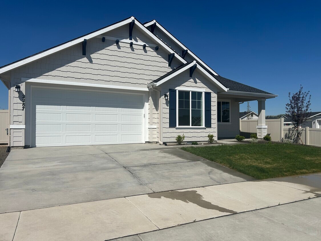 Foto principal - 2287 N June Grass Ave