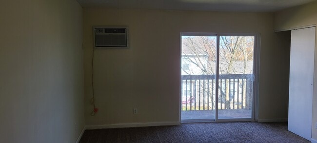 Building Photo - 3040 Angel Dr