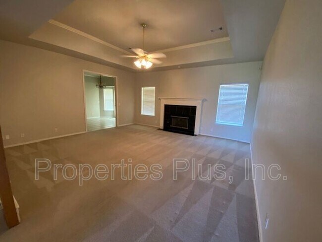 Building Photo - 4409 W Hartford St