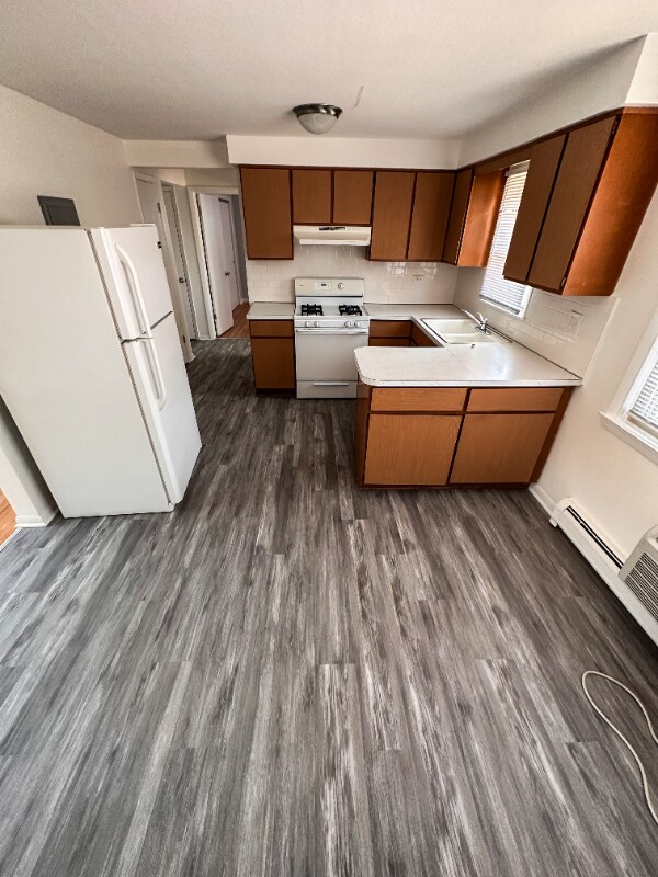 Foto del edificio - 7344 W Belmont Ave