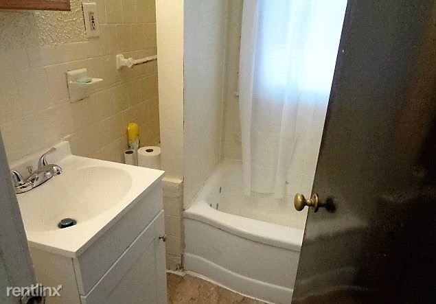 Foto del edificio - 3 br, 1 bath House - 14290 Marlowe Street