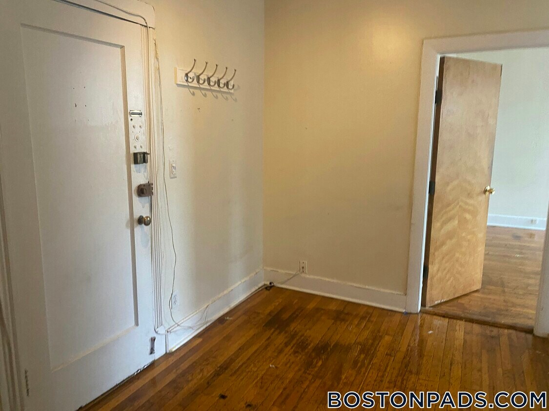 Foto principal - 126 Warren St