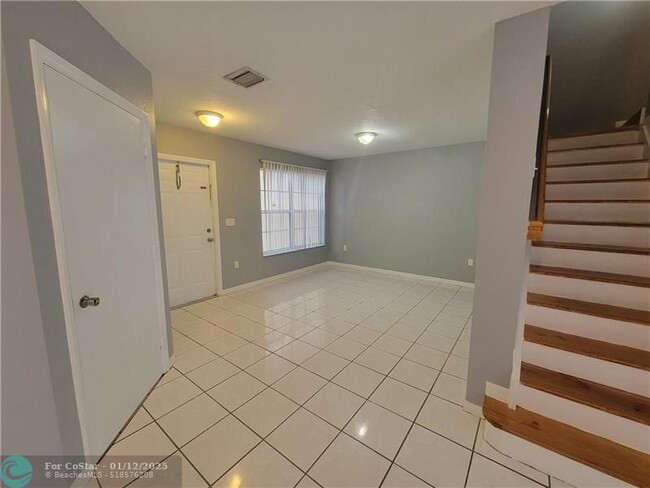 Foto del edificio - 8904 NW 53rd Ct