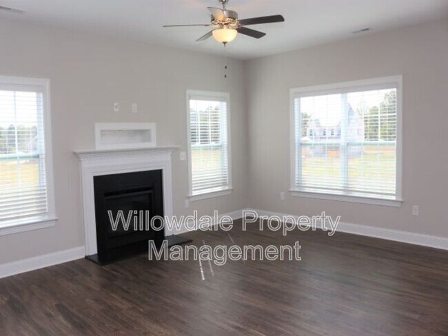 Building Photo - 1121 Matisse Dr