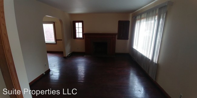 Building Photo - 6 br, 2.5 bath House - 11445 Kenmoor St