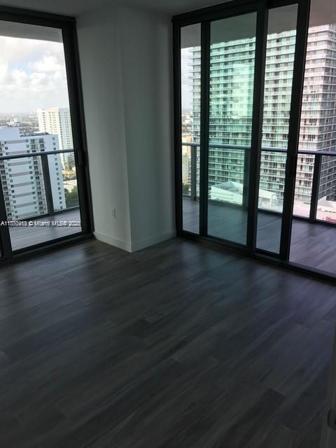 Foto del edificio - 1300 S Miami Ave