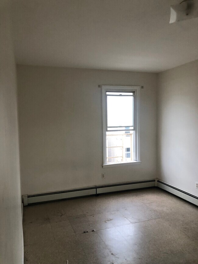 Foto del edificio - 495 S 18th St