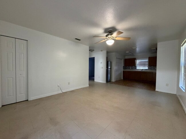 Building Photo - 3102 W Reynolds St