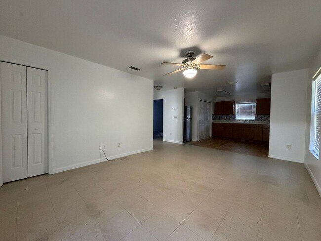 Foto del edificio - 3102 W Reynolds St