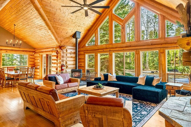 Building Photo - 80 Breezewood Bay