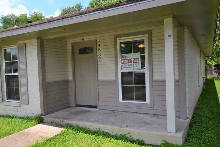 Foto principal - Charming 3 bedroom Duplex in Central, LA