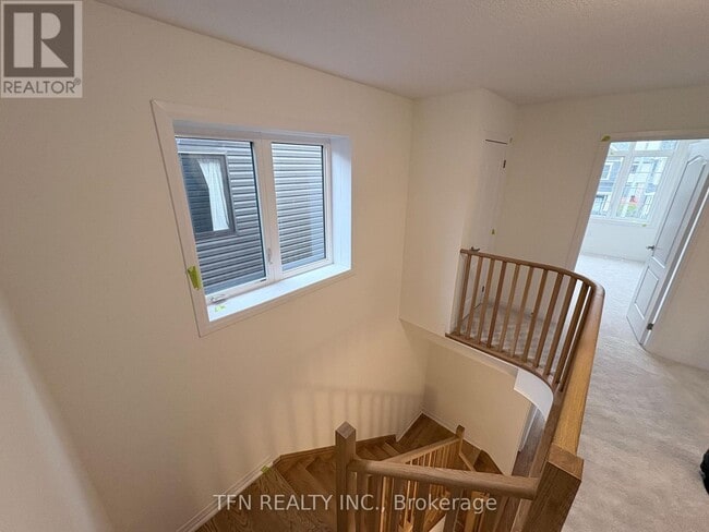 Building Photo - 20 Selection Hts