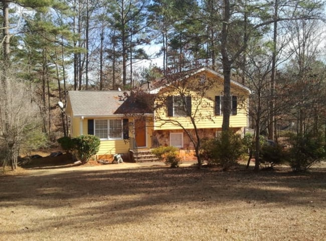 Photo - COMING SOON - Charming 3-Bedroom, 2-Bath S... House