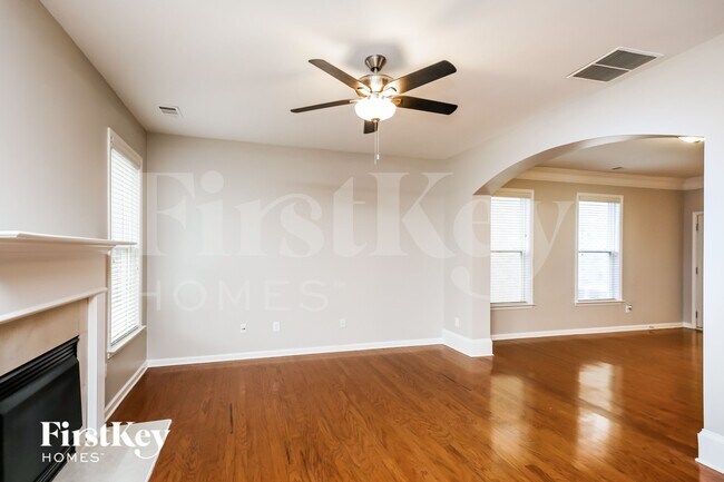 Foto del edificio - 3360 Archgate Ct