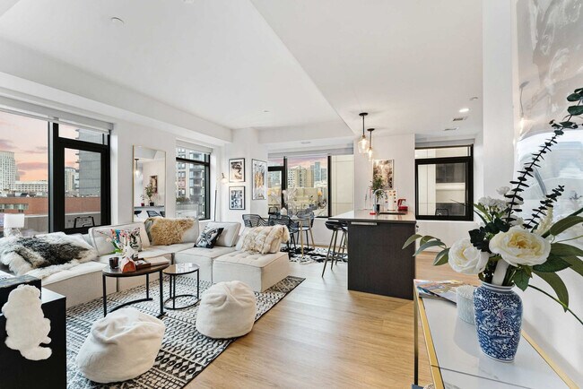 Foto del edificio - 300 Harrison Ave