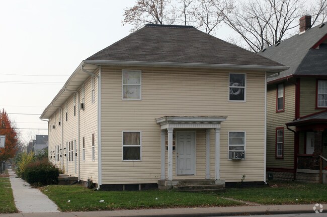 Foto del edificio - 3835 E Washington St