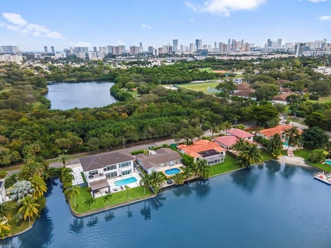 Building Photo - 20730 NE 23rd Ave