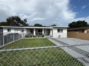 Building Photo - 6825 NW 5th Ct