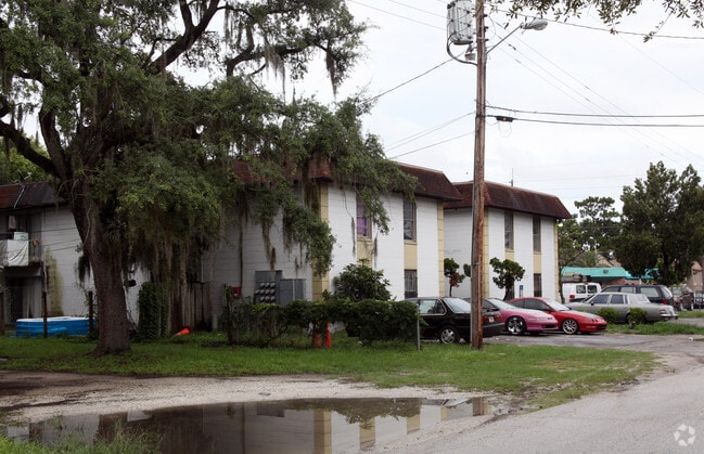Primary Photo - Gemini House