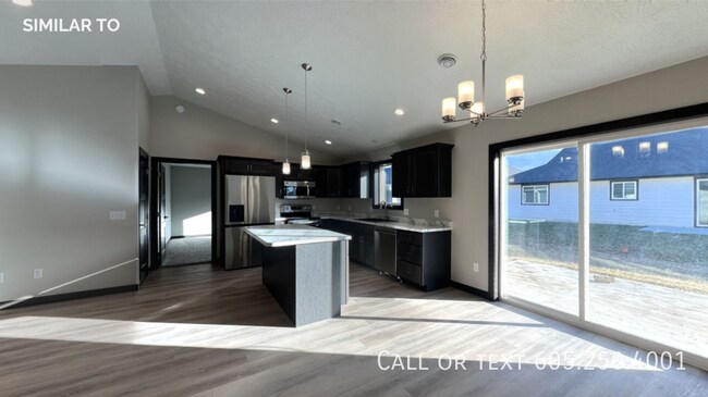 Building Photo - Sophisticated 3-Bedroom 2-Bath Home in Sio...