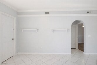 Building Photo - 3107 SW 15th Ave