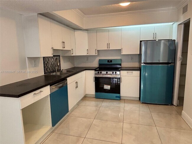 Foto del edificio - 8810 SW 132nd Pl