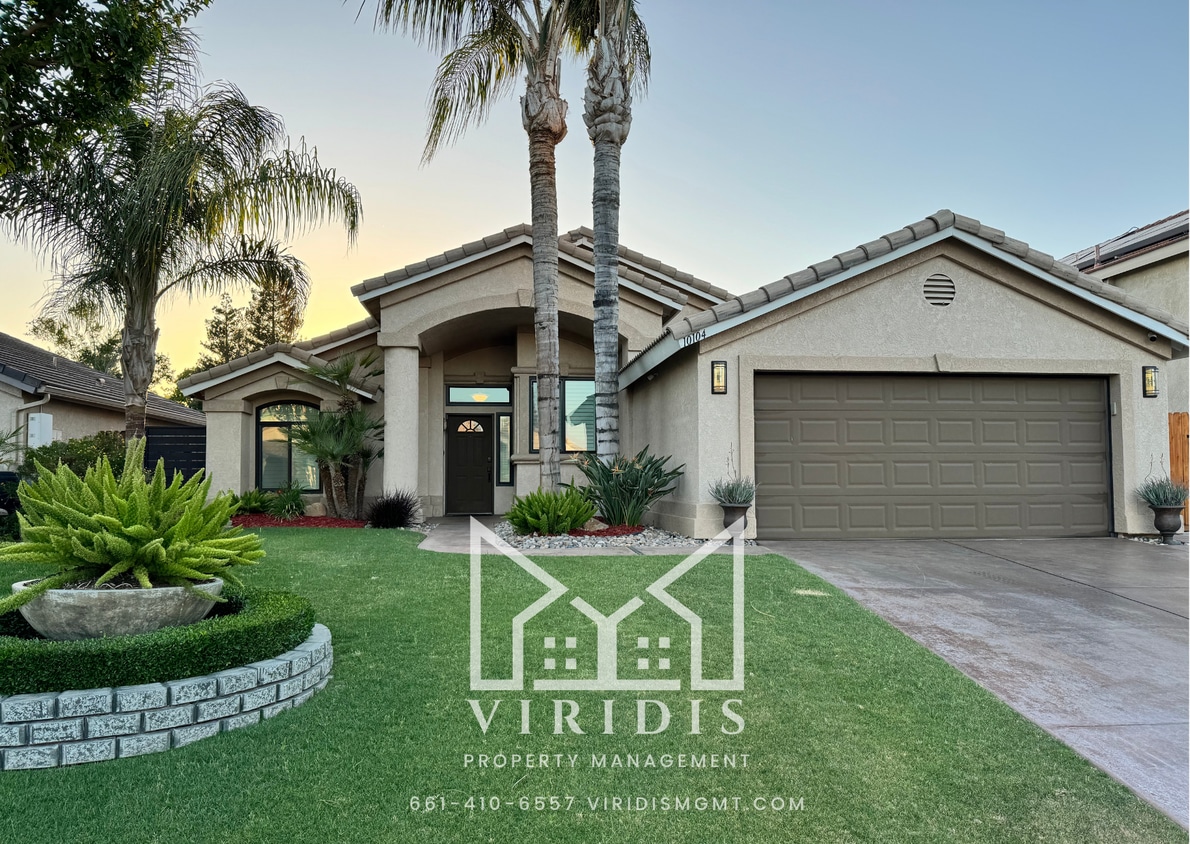 Primary Photo - 10104 Bay Colony Dr