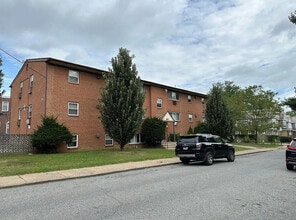 Building Photo - 2600 Jefferson St