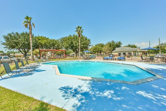 Foto del edificio - Woodglen Village