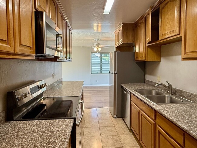Building Photo - Must see to appreciate 3 bedroom, 2.5 bathroom condo with Cupertino Schools!