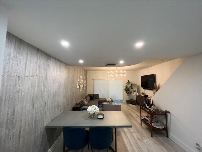 Foto del edificio - 184 SW 96th Ave