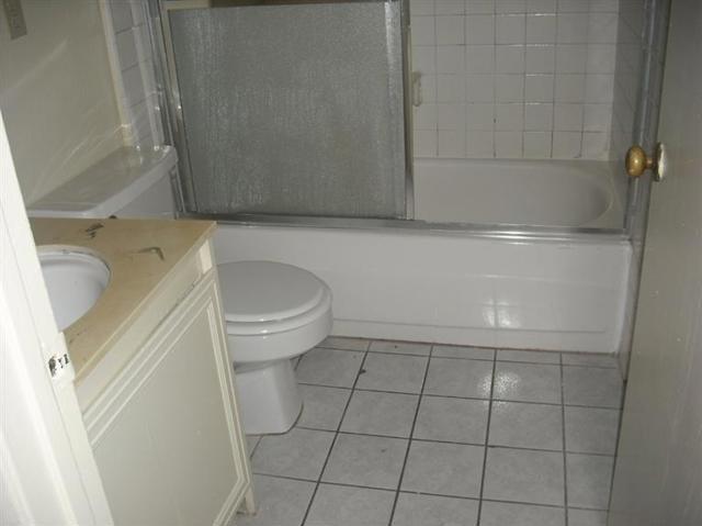 Building Photo - 2625 Sextant Ave