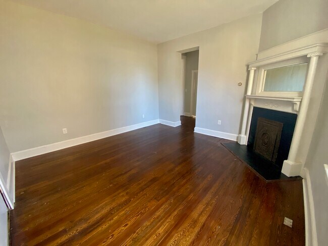 Building Photo - 317 Grove St