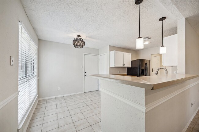 Foto del edificio - 24223 Spring Towne Dr