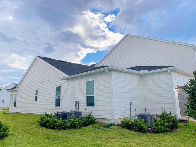 Building Photo - 44 Tyson Ct