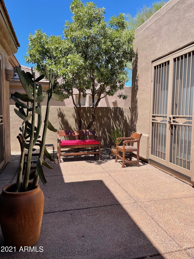 Foto del edificio - 32952 N 70th St