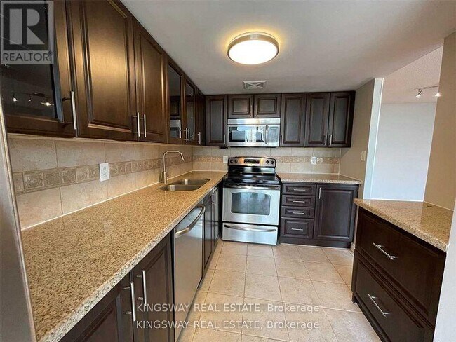 Photo du bâtiment - 509-350 WEBB Dr
