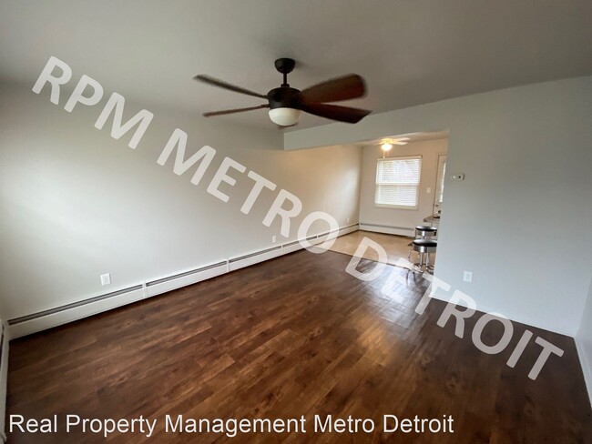 Building Photo - 2 br, 1 bath House - 2811 W 13 Mile Rd Unit 2