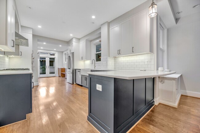 Foto del edificio - Charming Modern Home in Columbia