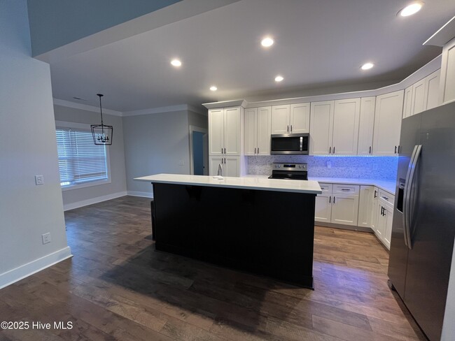 Foto del edificio - 604 Creekway Cir SE