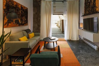 Building Photo - 1429 Elm St