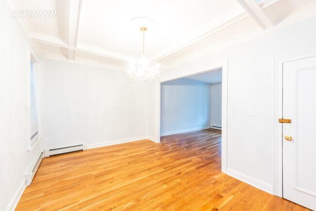 Building Photo - 558 79th St