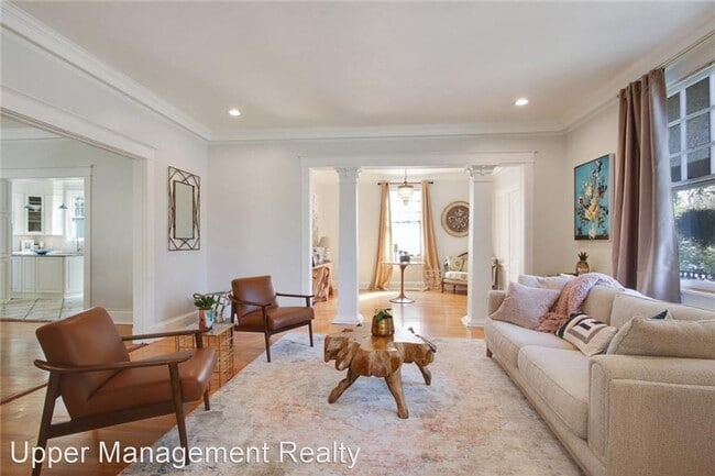 Building Photo - 5 br, 3.5 bath House - 1533 Broadway Street