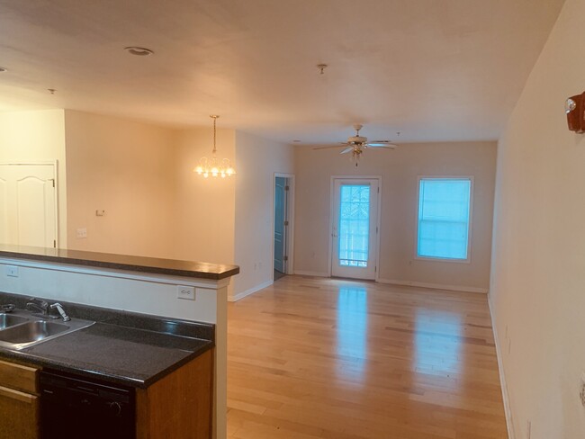 Building Photo - 7712 Autry Cir