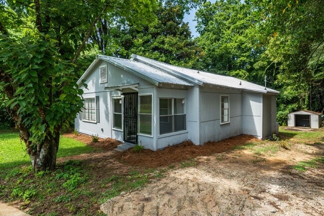 Building Photo - 1812 26th Avenue Tuscaloosa, AL 35401