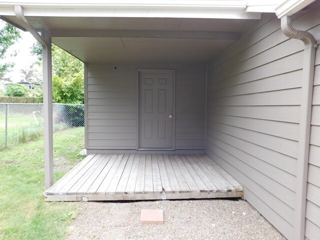 Foto del edificio - 3Bd/1Ba Single Story House - Available Soon!