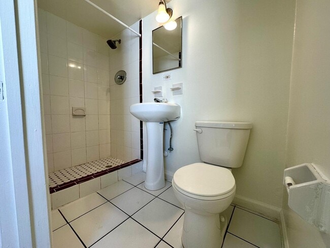 Building Photo - 6101 Webster Ave