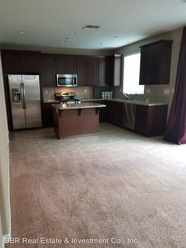 Foto del edificio - 238 Barnhill Dr