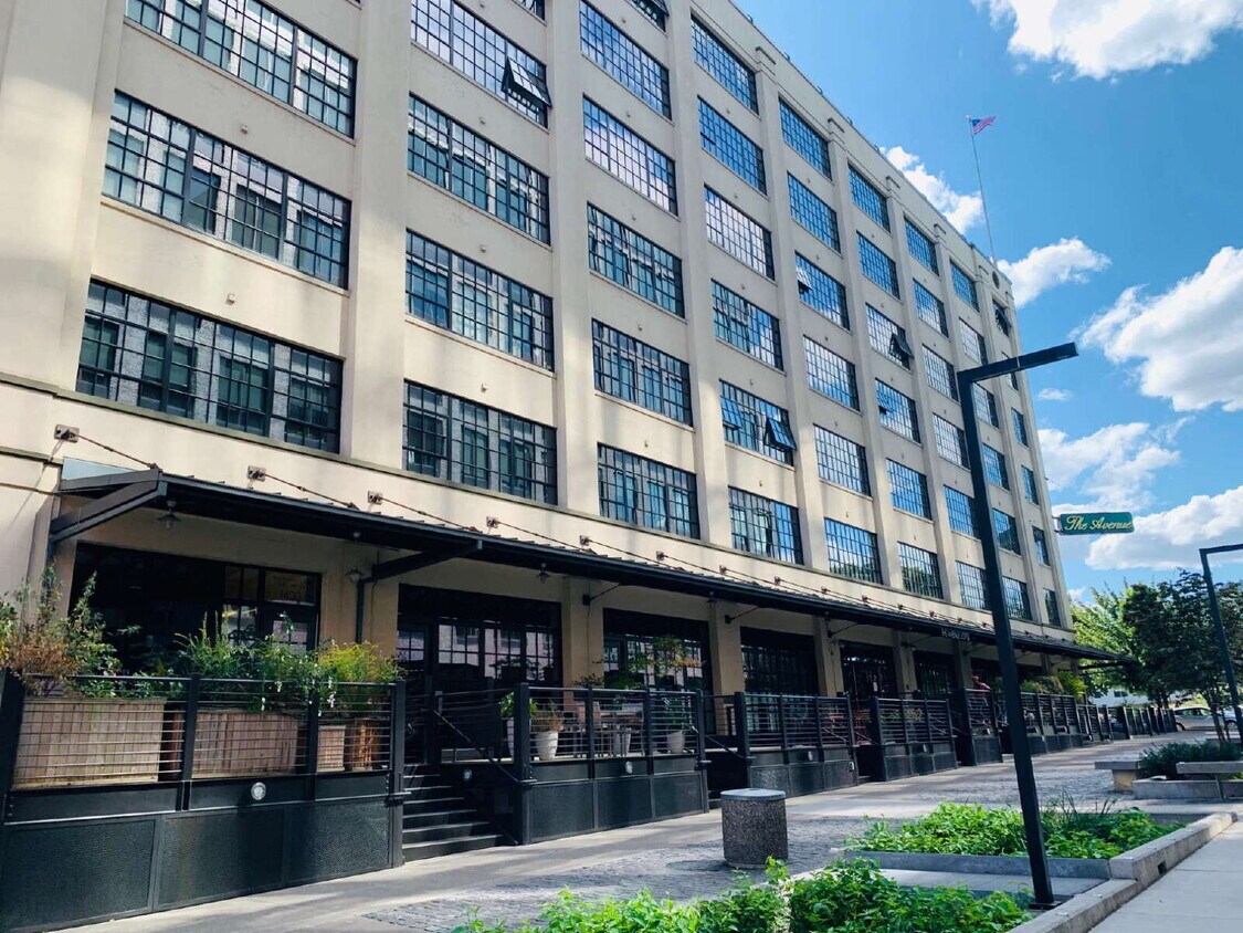 Foto principal - 1400 NW Irving St