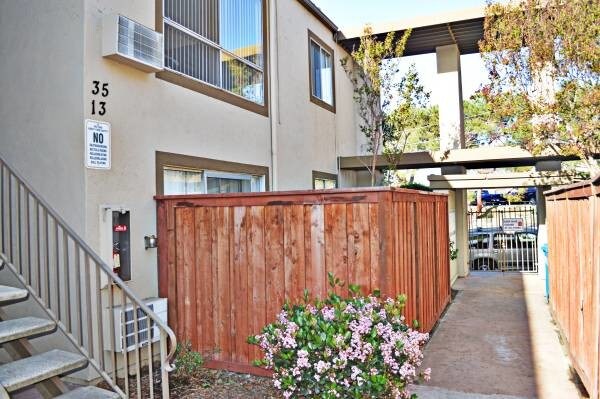Foto principal - 3827 Conrad Dr